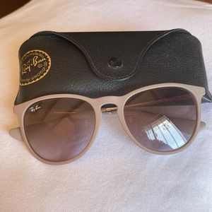 Erika style- RayBans in a Dusty rose color